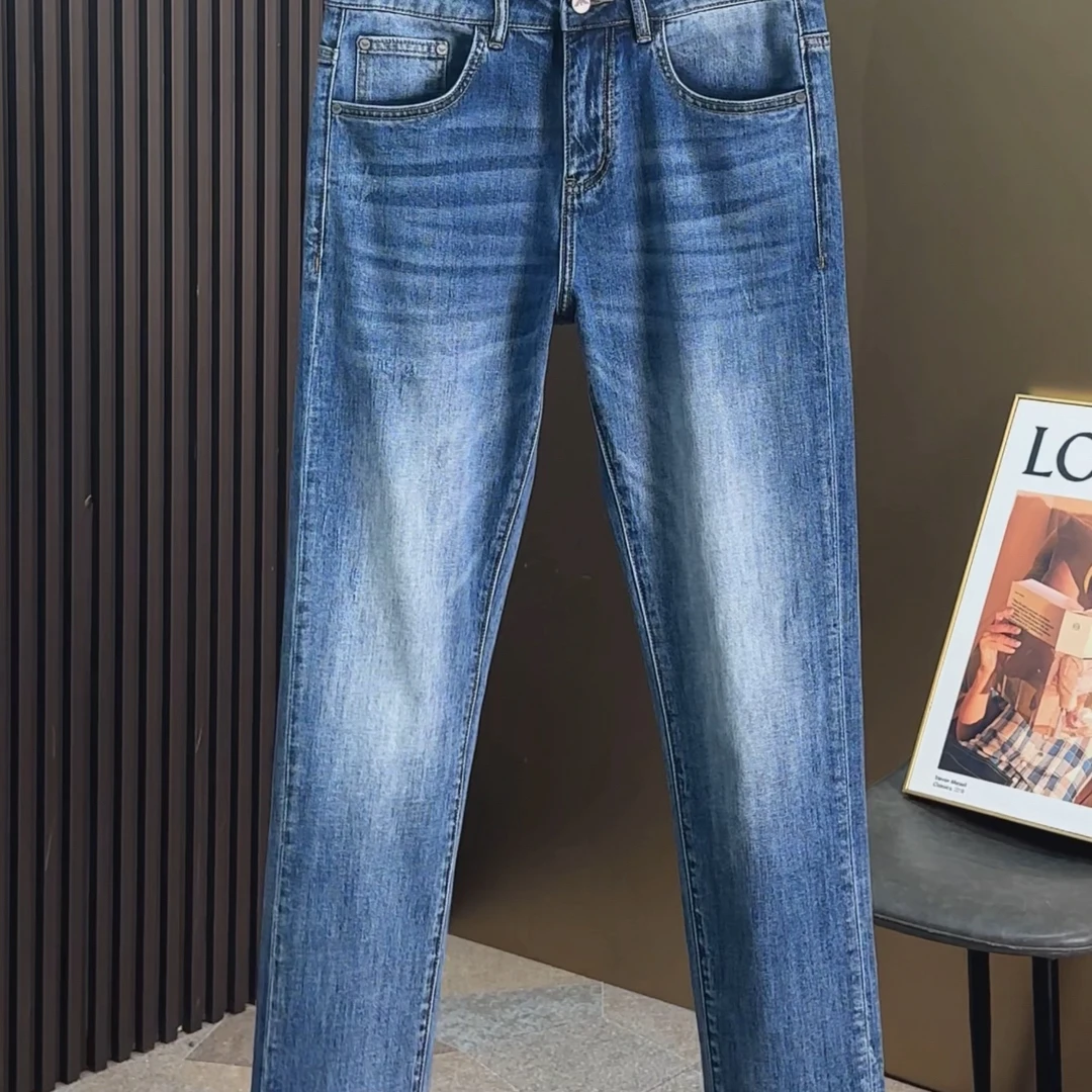 2025春秋新款宽松直筒裤男士牛仔裤高端欧货浅蓝色百搭弹力长裤