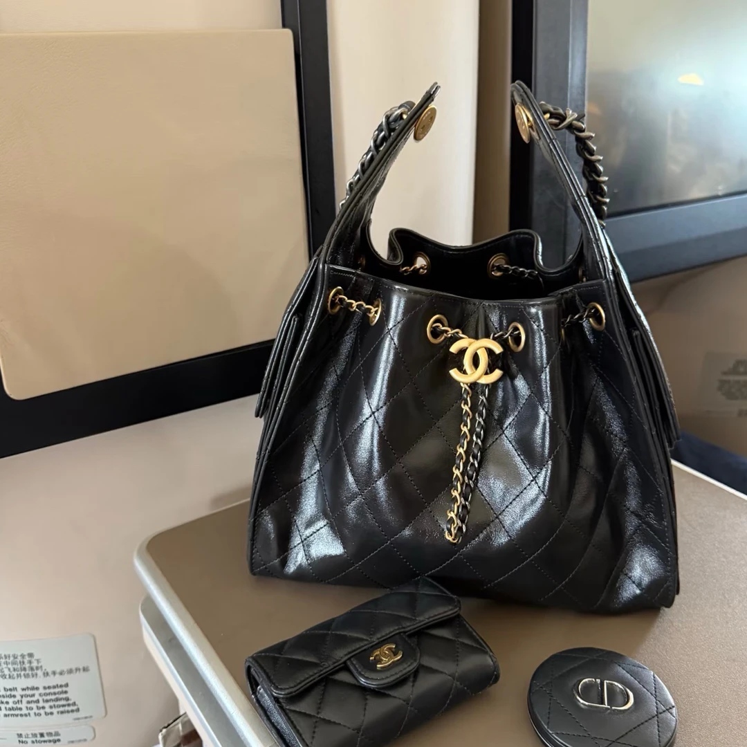 未使用 Chanel/香奈儿  油蜡皮鸳鸯扣25bag小号吊床包