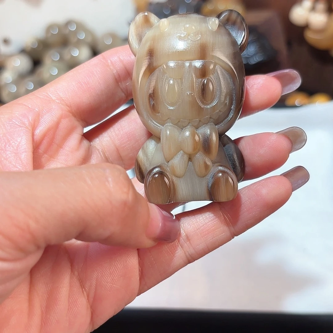 用***6非金属牛角把件卡通