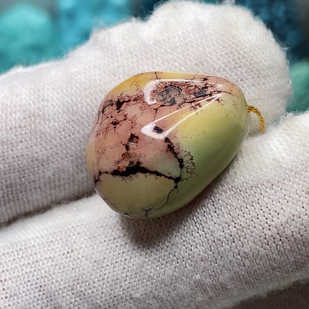 绿松石未镶嵌天然原矿 带武汉地大证书