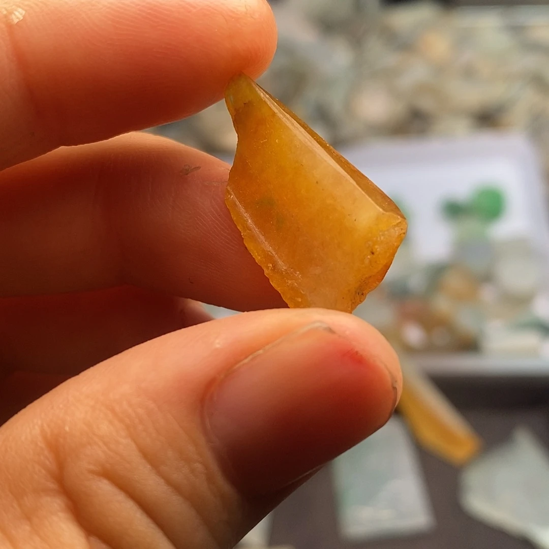 裸石翡翠缅甸翡翠A货黄翡