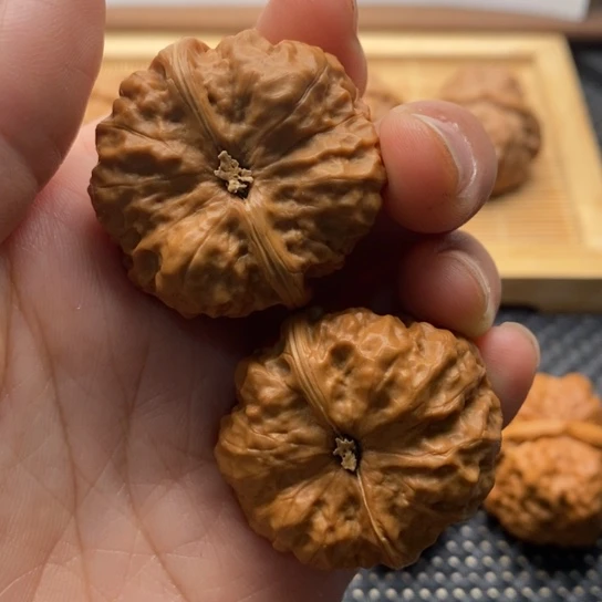 文玩核桃把件繁**梦边36左右