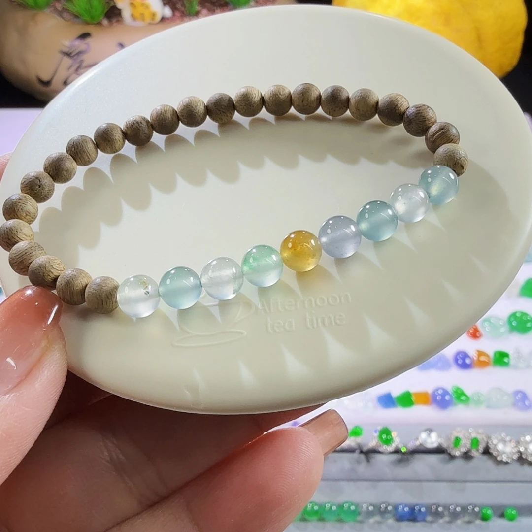 翡翠未镶嵌颈饰裸石
