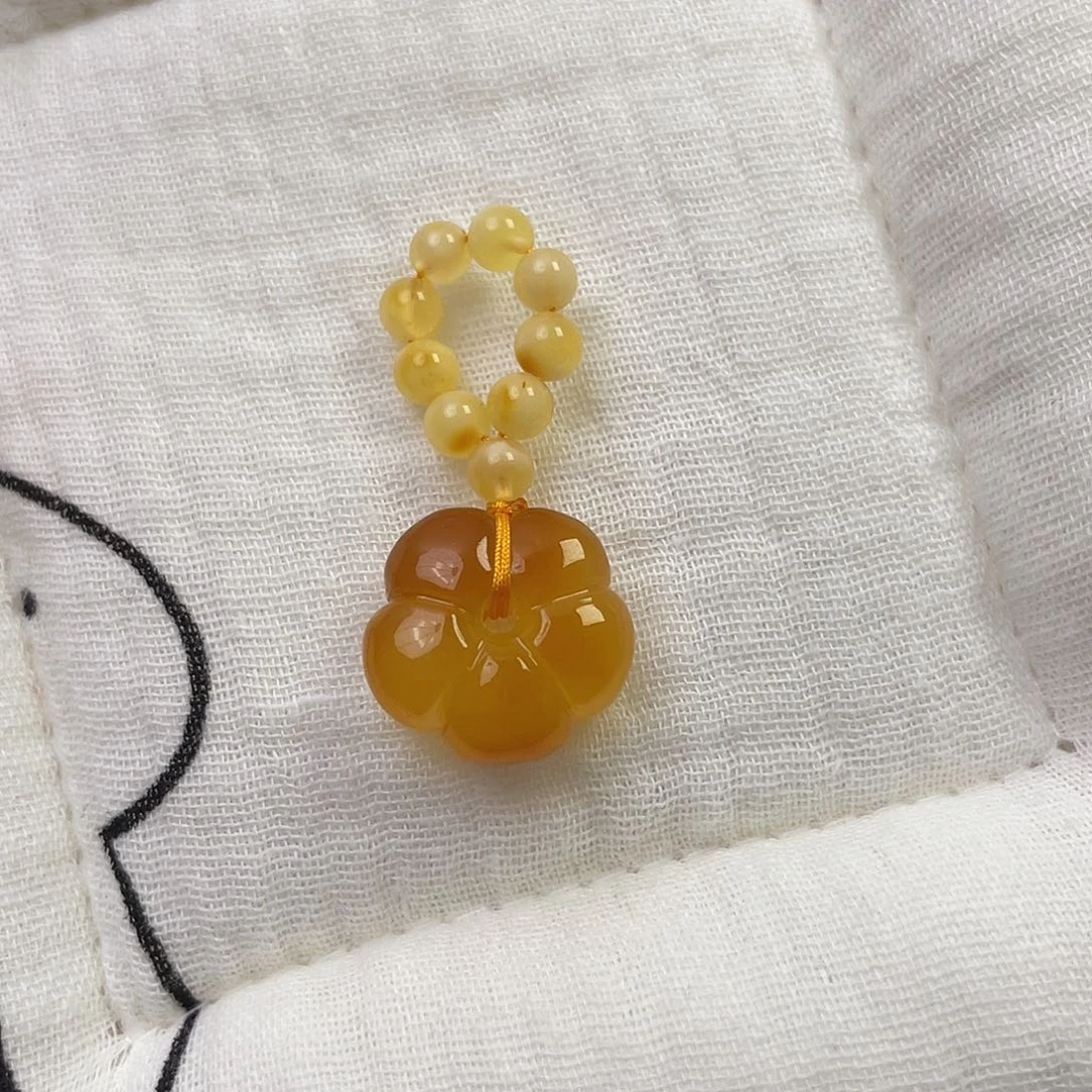 裸石琥珀未镶嵌花花