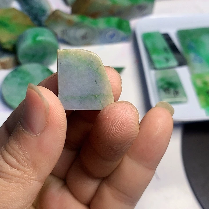 翡翠散珠天然翡翠A货挂件