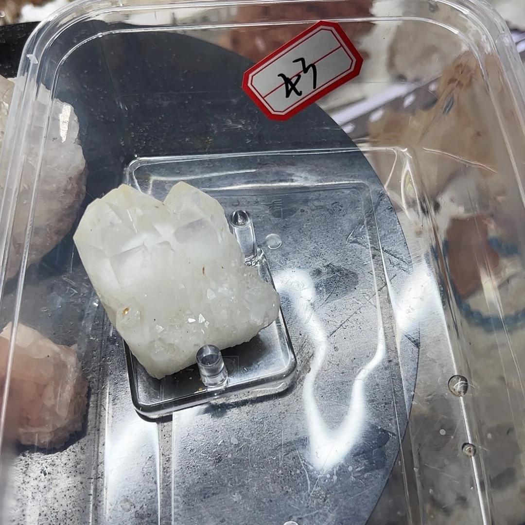 莯***u水晶珠宝半成品未镶嵌
