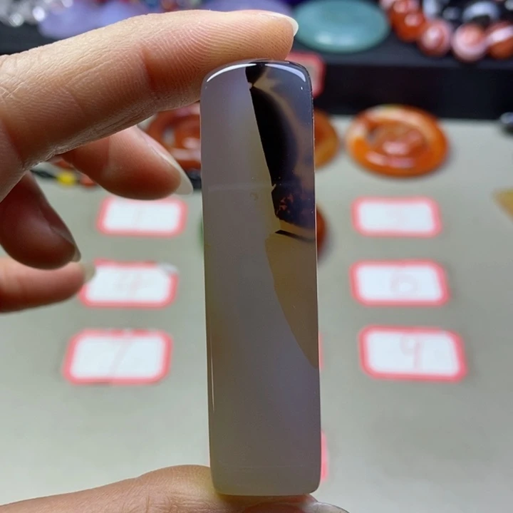 玛瑙/玉髓吊坠(不含链)未镶嵌诣**石