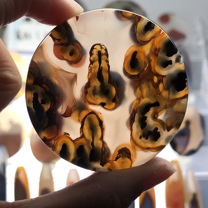 玛瑙/玉髓未镶嵌珠宝半成品43霞