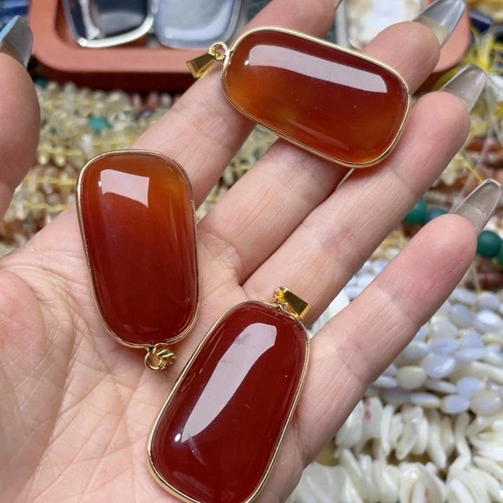 玛瑙/玉髓合金珠宝半成品一个23x41m红玛瑙吊坠