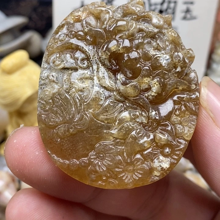 硅化珊瑚（珊瑚玉）未镶嵌颈饰