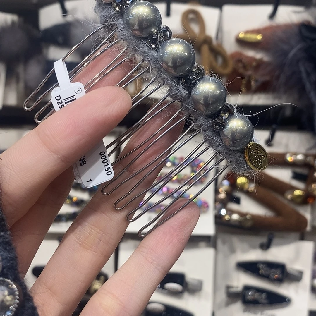 皮质铁合金倒插梳