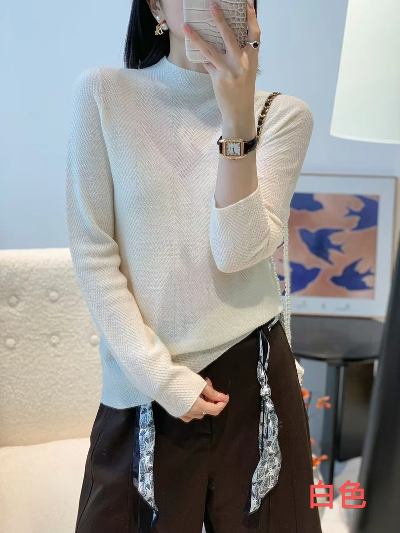 女半高领针织鱼骨纹可机洗衫长袖镂空白色毛衣