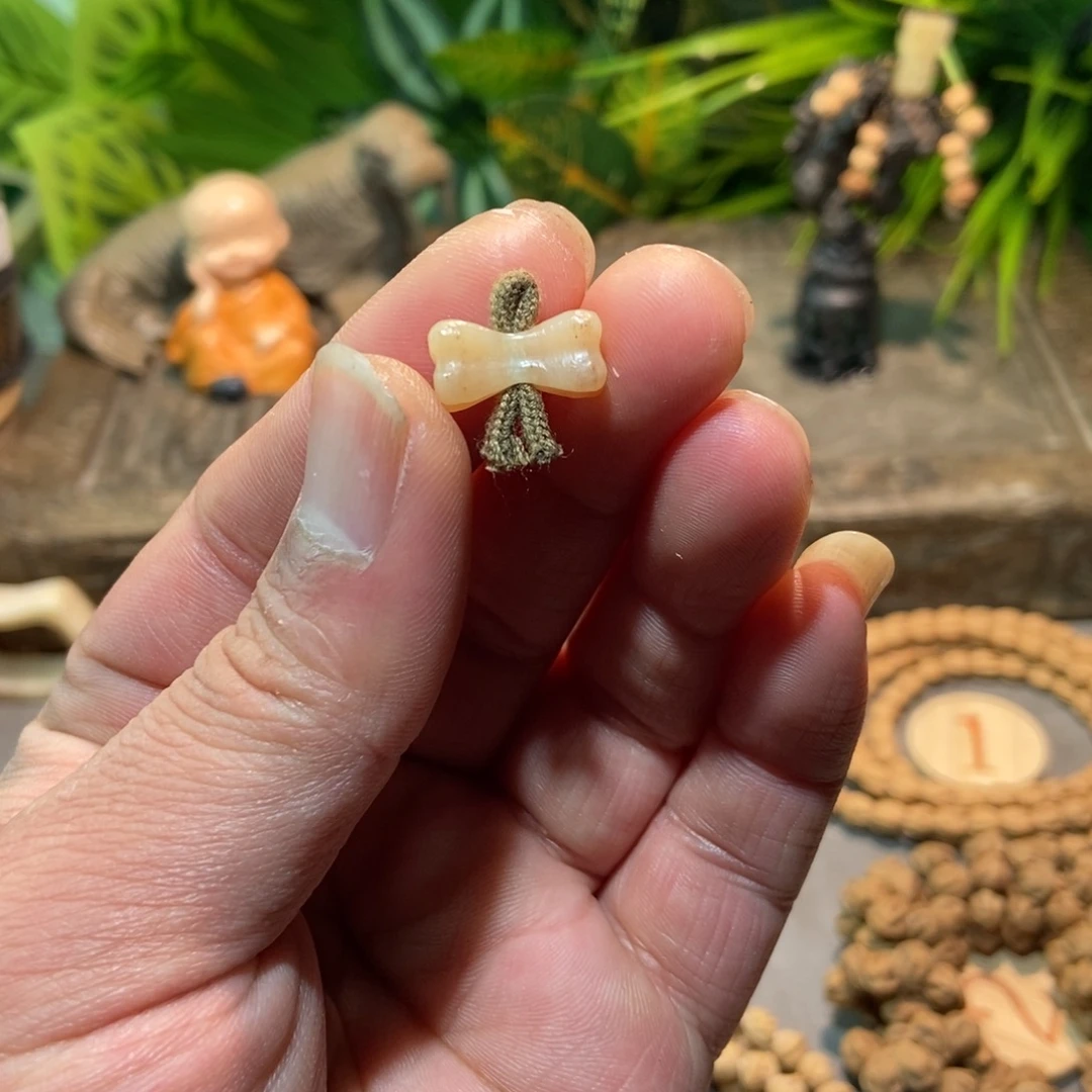 哎***魏吊坠柏香籽/百香籽