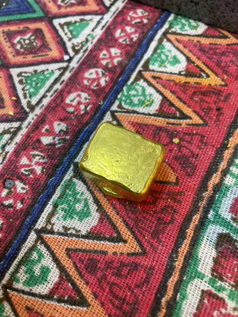 炉内提纯 金色小方块摆件可自行加工改款式