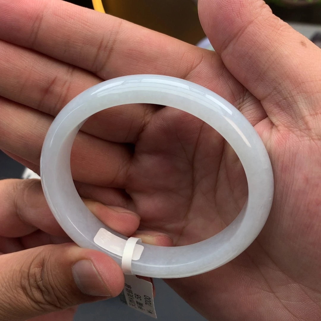 翡翠手镯未镶嵌58贵妃白月光