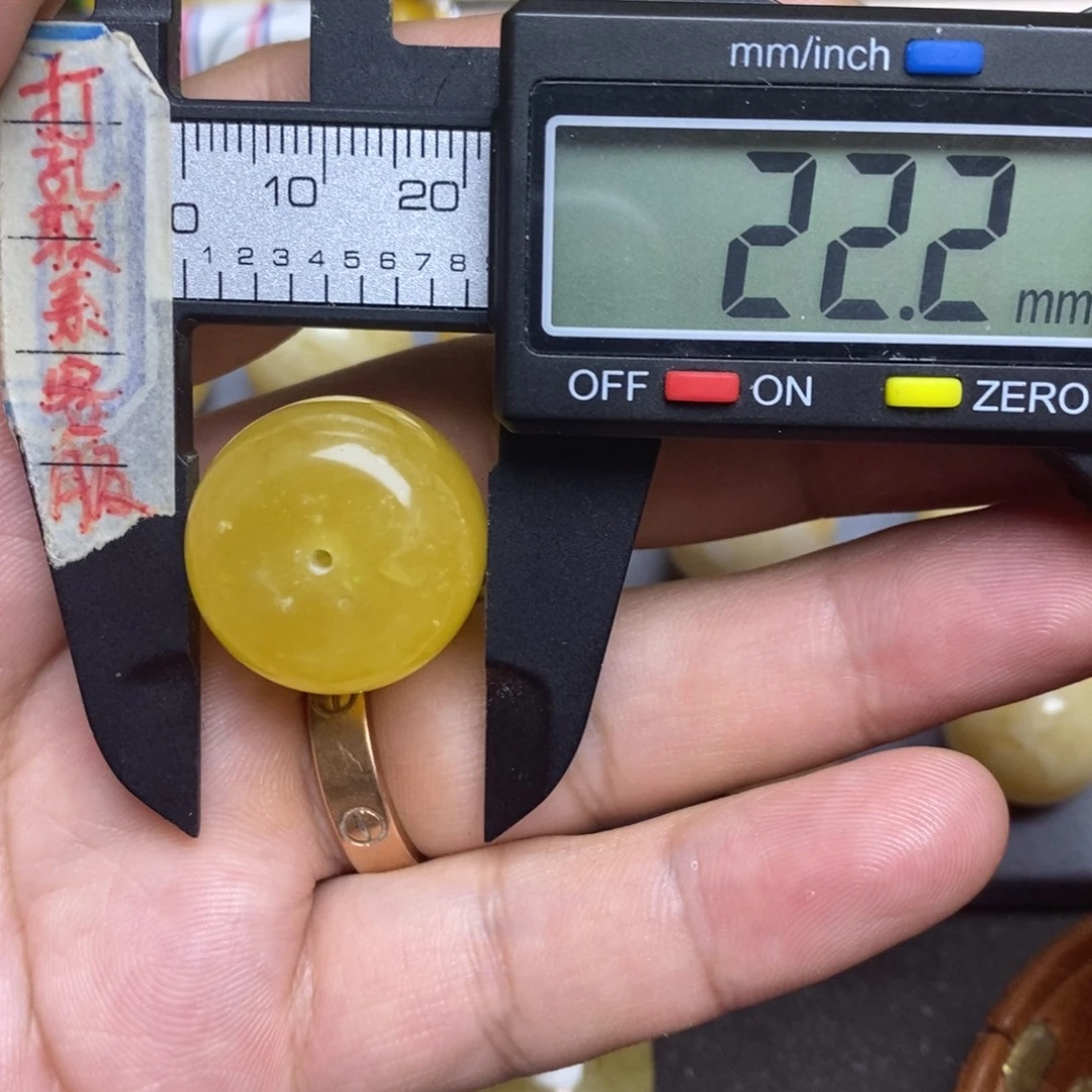 裸石蜜蜡未镶嵌22.2x18瑕疵墩子