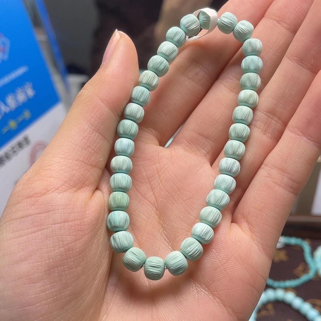 绿松石未镶嵌珠宝奇石27