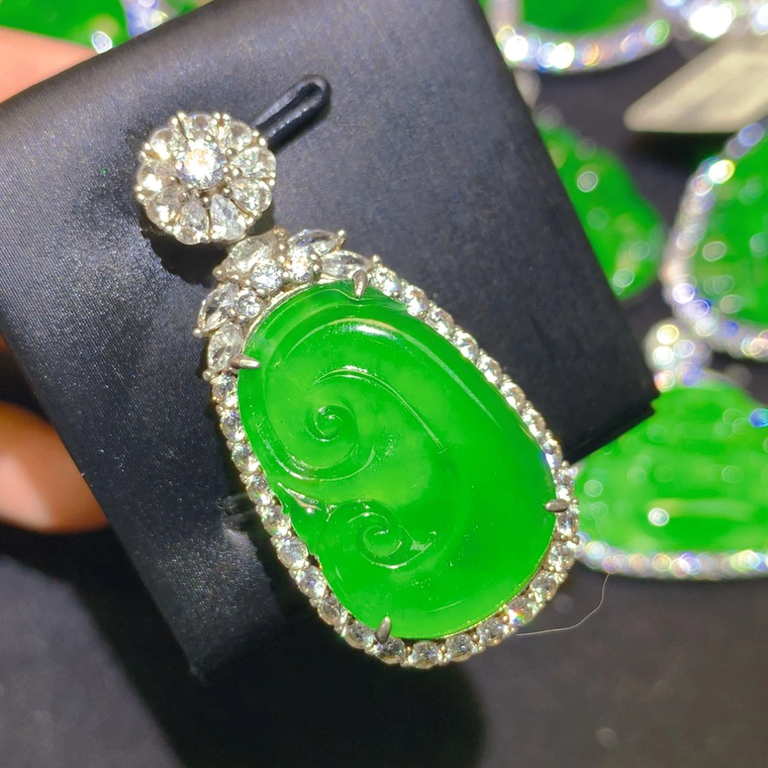 翡翠银S925镶嵌颈饰