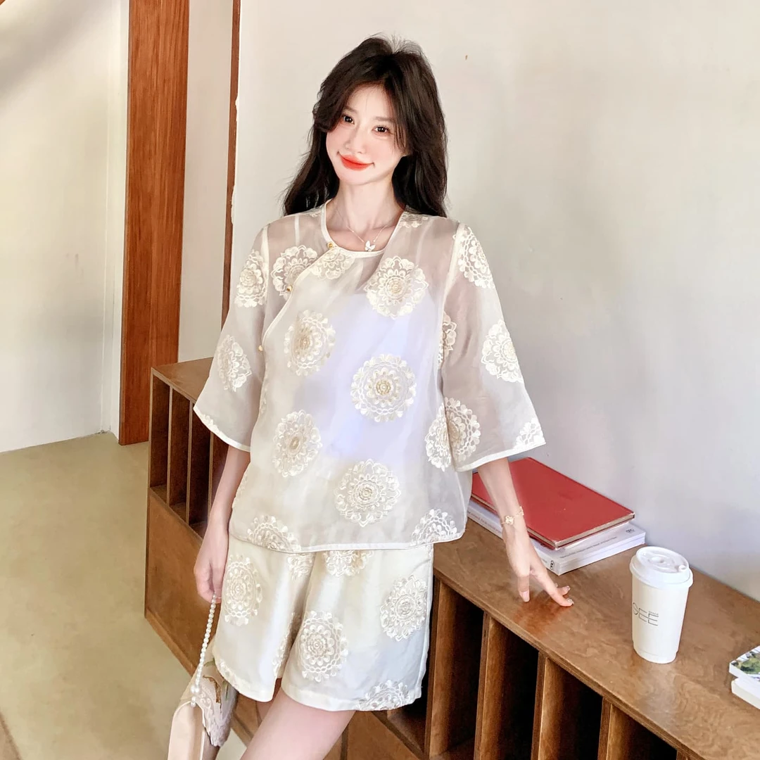 新中式国风套装女2025夏季新款高级感气质名媛高端显瘦短裤两件套