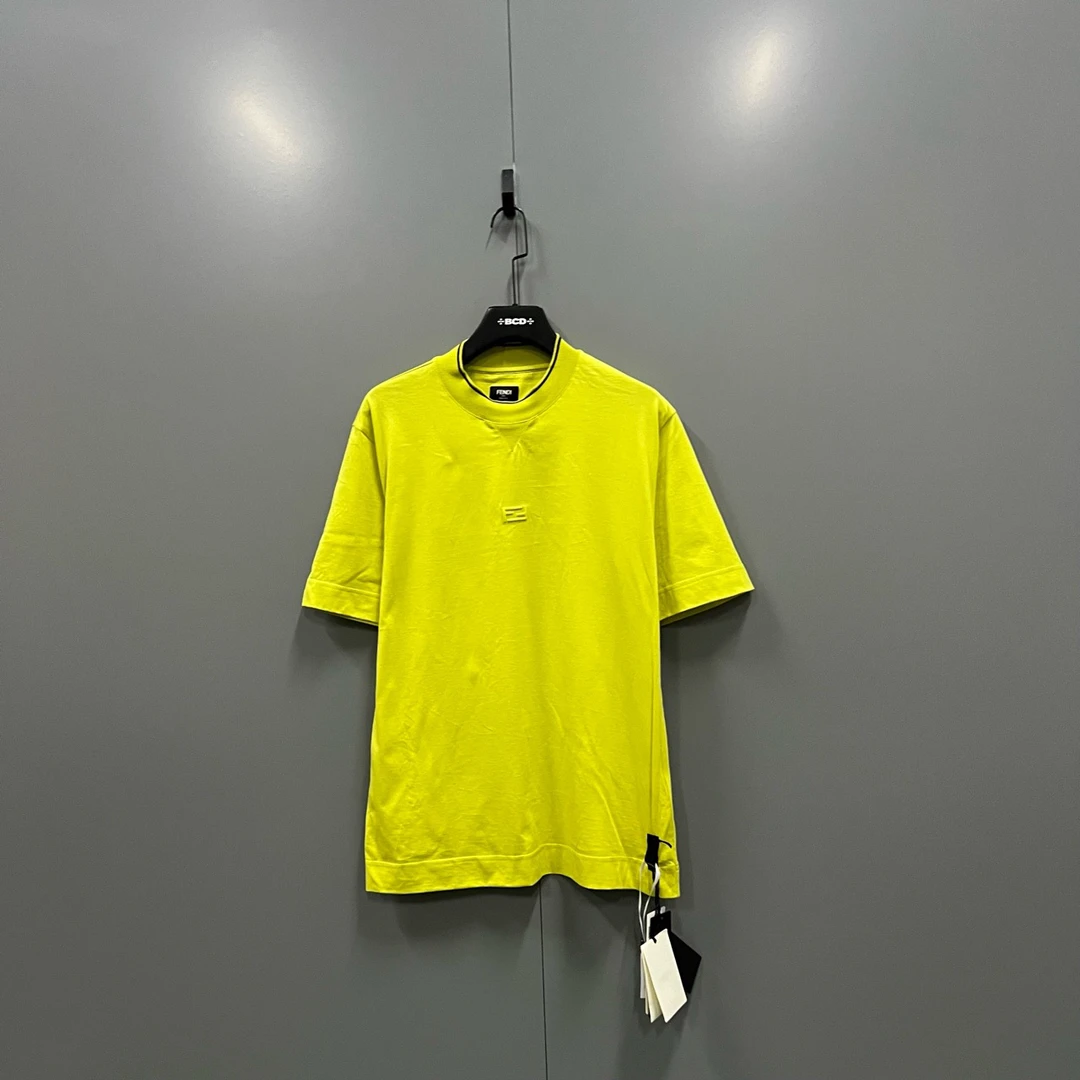 95新 FENDI/芬迪 (ll) FENDI 芬迪 浮雕logo短袖 S M