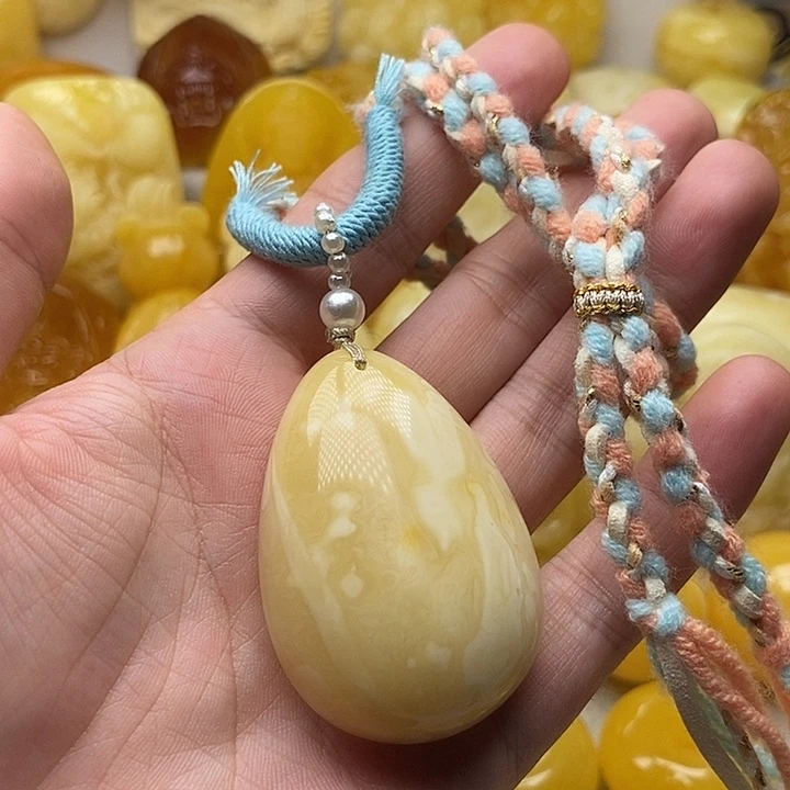 琥珀颈饰未镶嵌琥珀蜜蜡吊坠