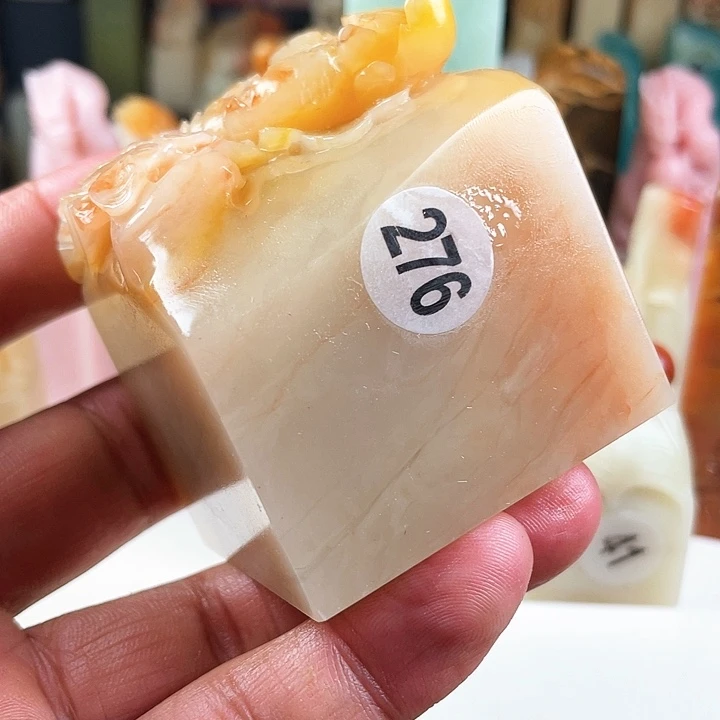 寿山石印石在**城篆刻印章舒服意思