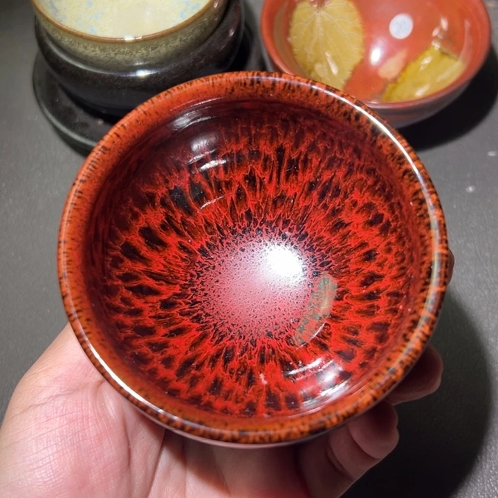 茶盏我们是有共同话题有