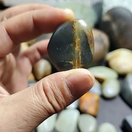 海***蓝和田玉（糖玉）未镶嵌挂件