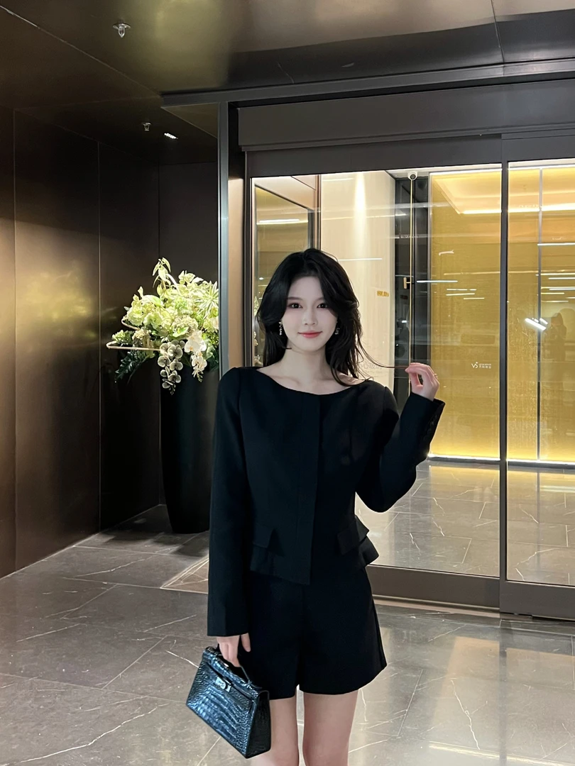 【BAGALIO】春夏新款一字肩显瘦收腰上衣 2738