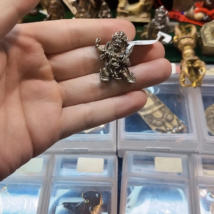 金刚手一尊帅不帅