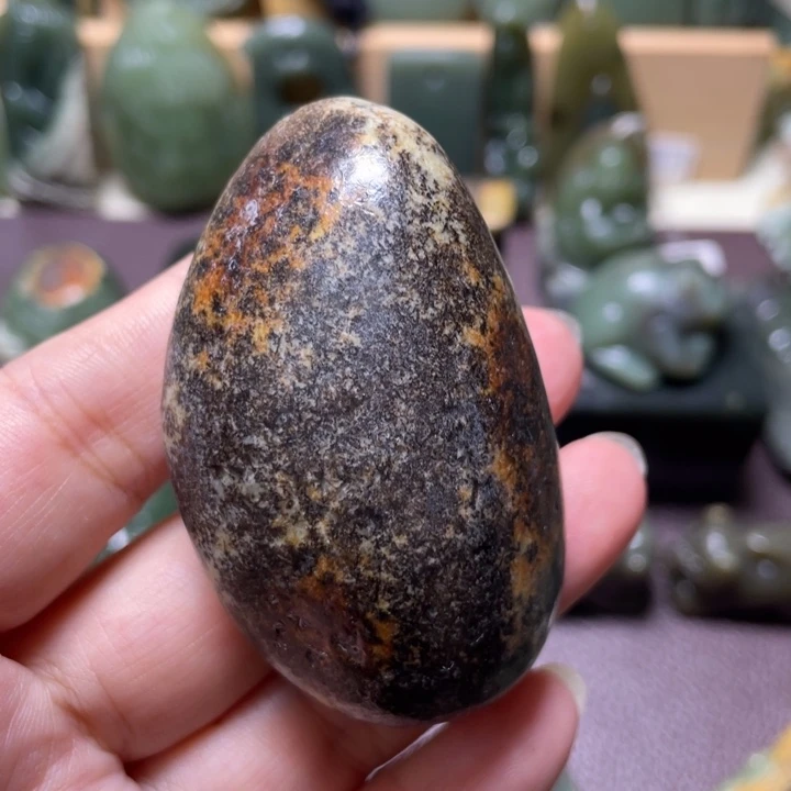 岫岩河磨玉（透闪石质玉）未镶嵌颈饰