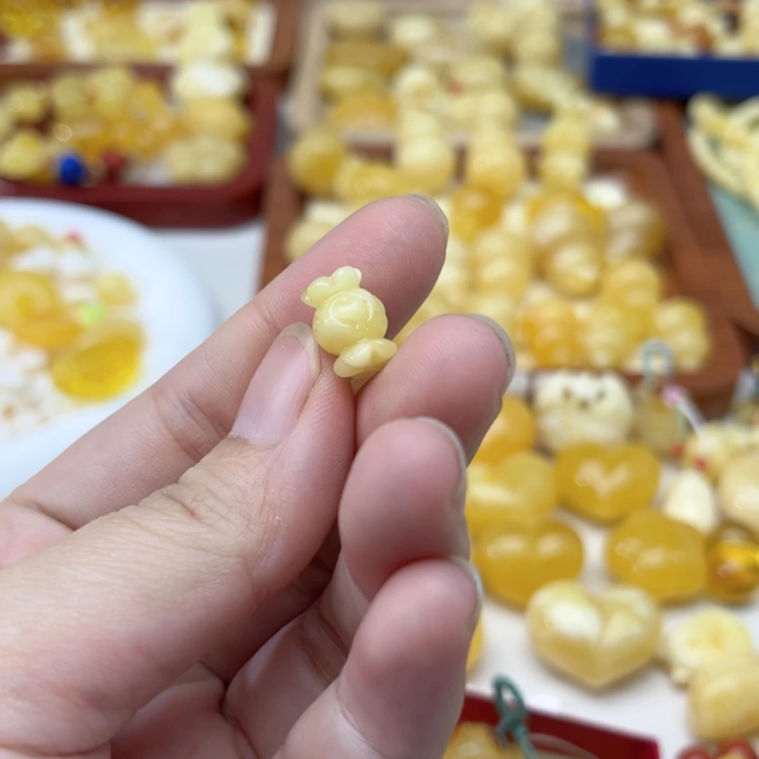 【闪购商品】未镶嵌蜜蜡裸石配饰