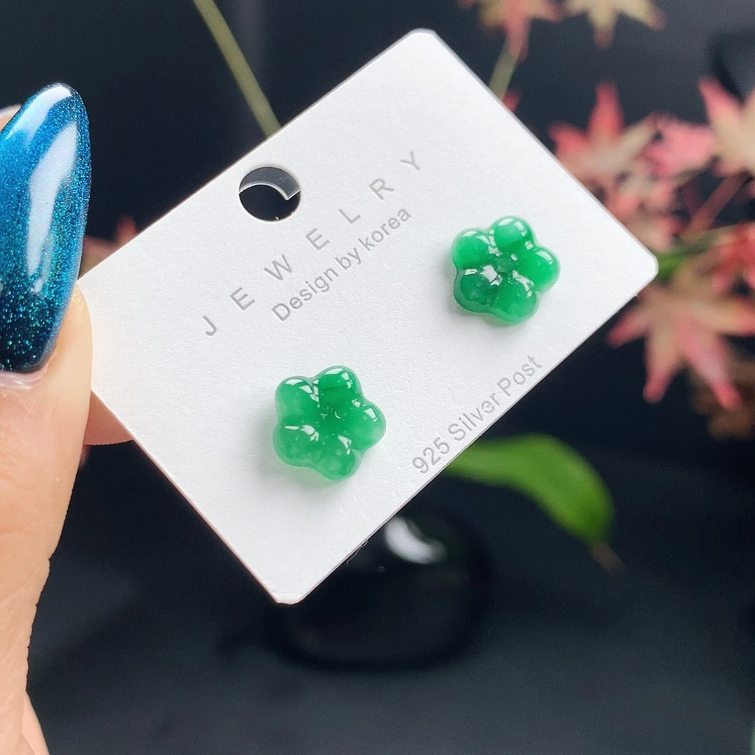 石英质玉未镶嵌耳饰