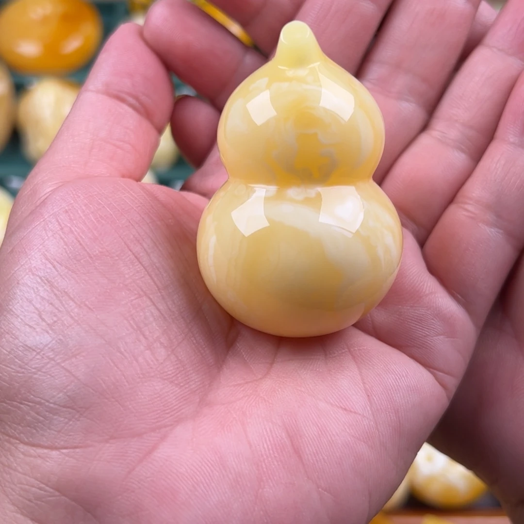 未镶嵌琥珀裸石B****s纯天然蜜蜡