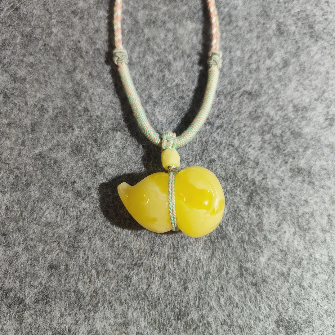 斌缘琥珀蜜蜡   精美宝葫芦系列     时尚气质百搭