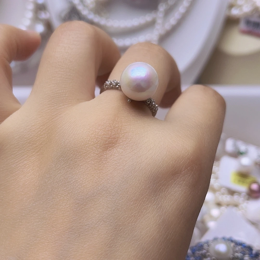 吊坠或者耳钉未镶嵌淡水珍珠