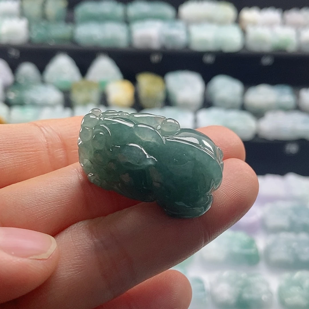 颈饰未镶嵌翡翠翡翠貔貅