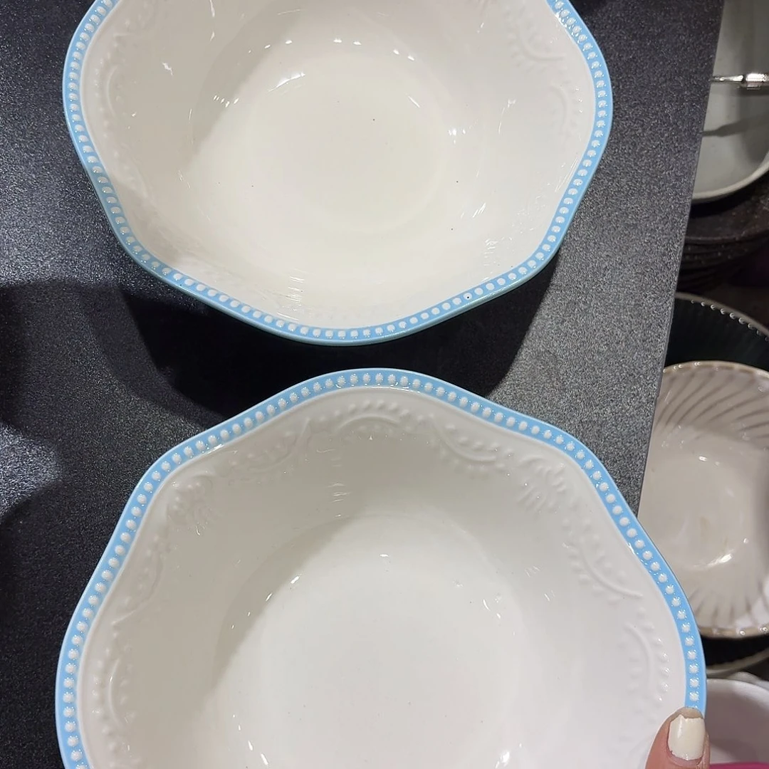 陶瓷2个8寸大碗微瑕介意勿拍