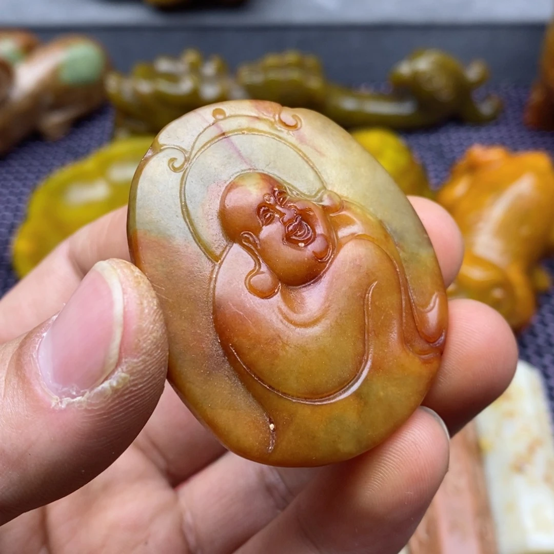 蛇纹石玉颈饰未镶嵌