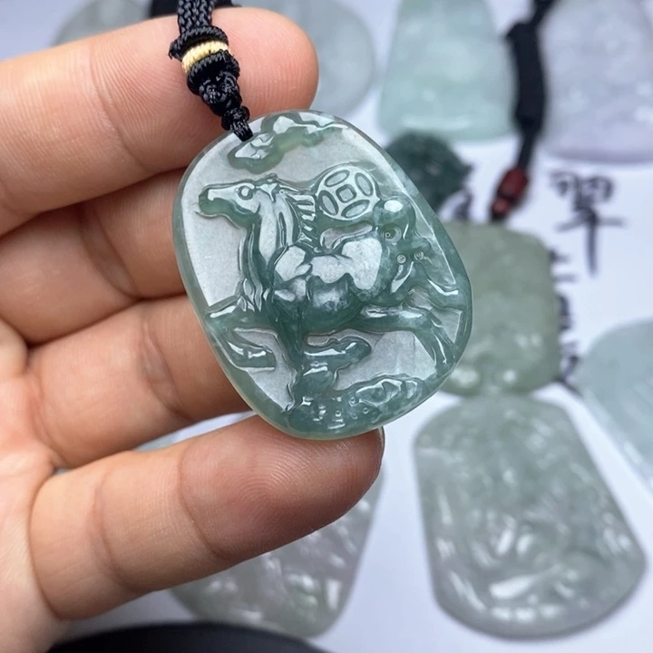 颈饰未镶嵌翡翠翡翠