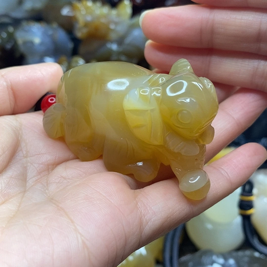 玛瑙/玉髓未镶嵌小手把件