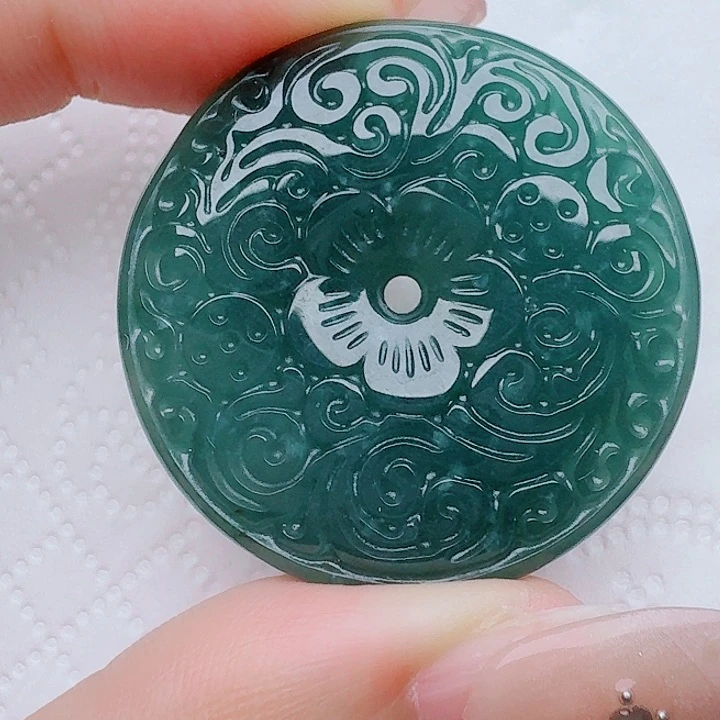 翡翠未镶嵌颈饰天然的A货翡翠多样性发其一