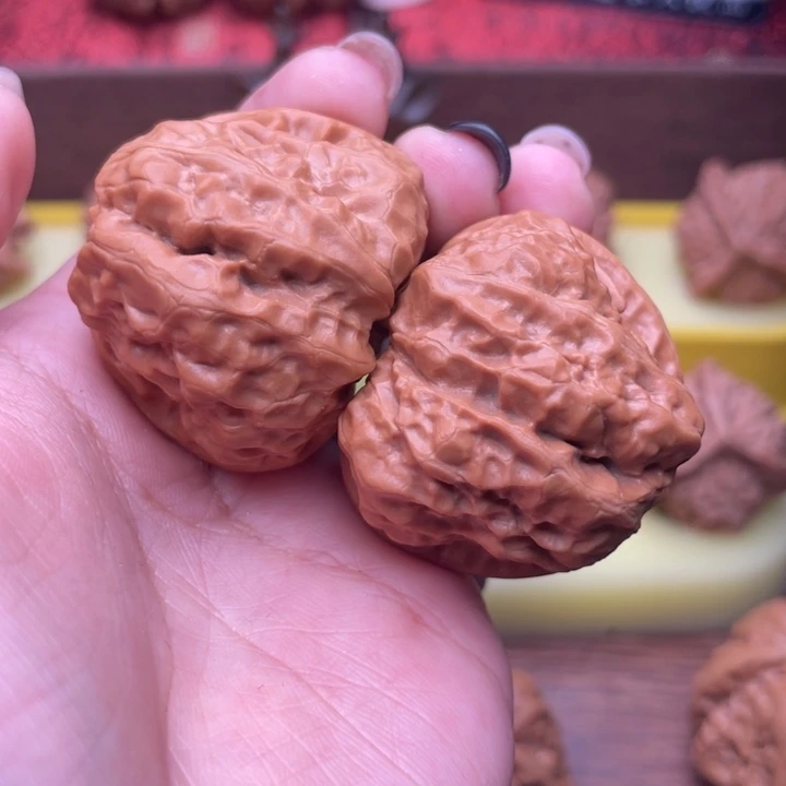 吊坠桃核37.5蛙蛙 858