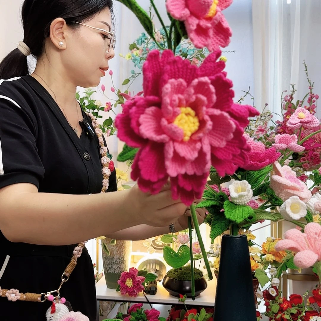 莱赛尔纤维棉手工钩织牡丹