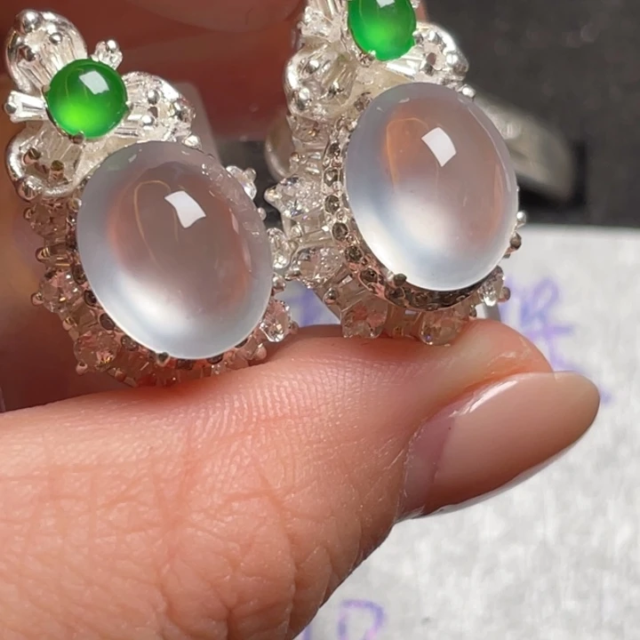 人***是定制翡翠未镶嵌66