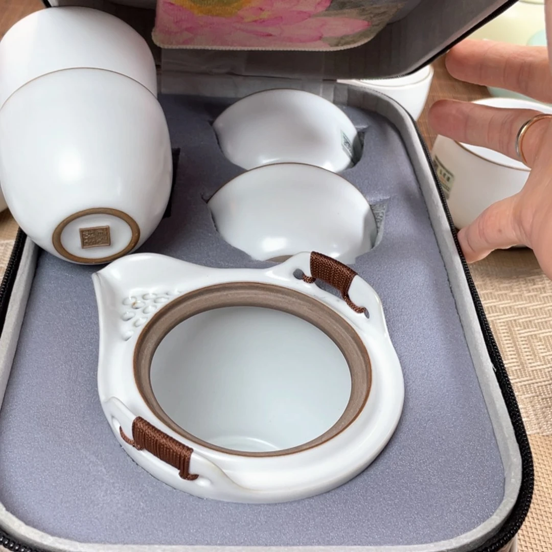 瓷片。。。。。。。。。。。。。。。。