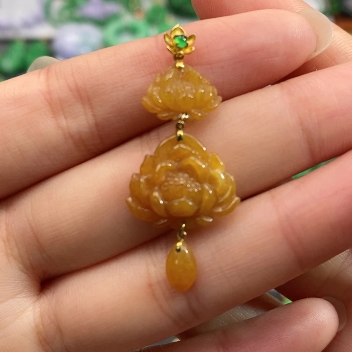 颈饰未镶嵌翡翠吊坠