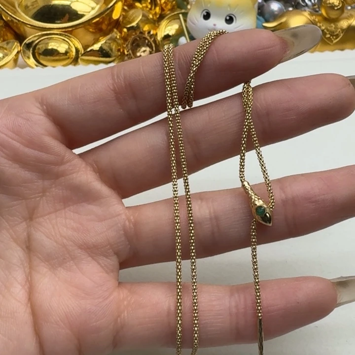 18K金镶嵌颈饰祖母绿