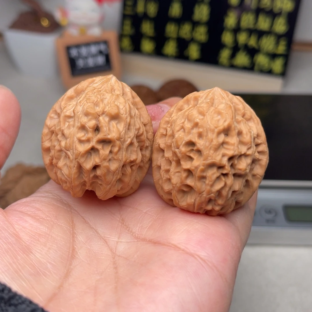 把件文玩核桃玉龙