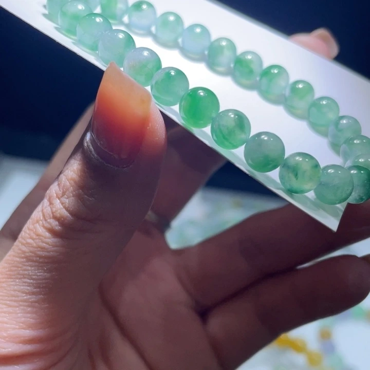 未镶嵌定制翡翠翡翠